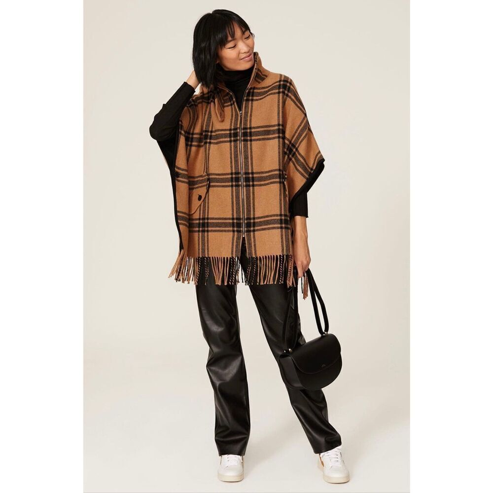 Trina Turk Scotland Poncho🩸